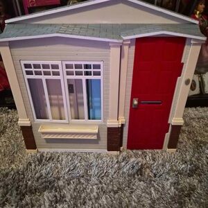 Barbie totally real house (TLC condition)